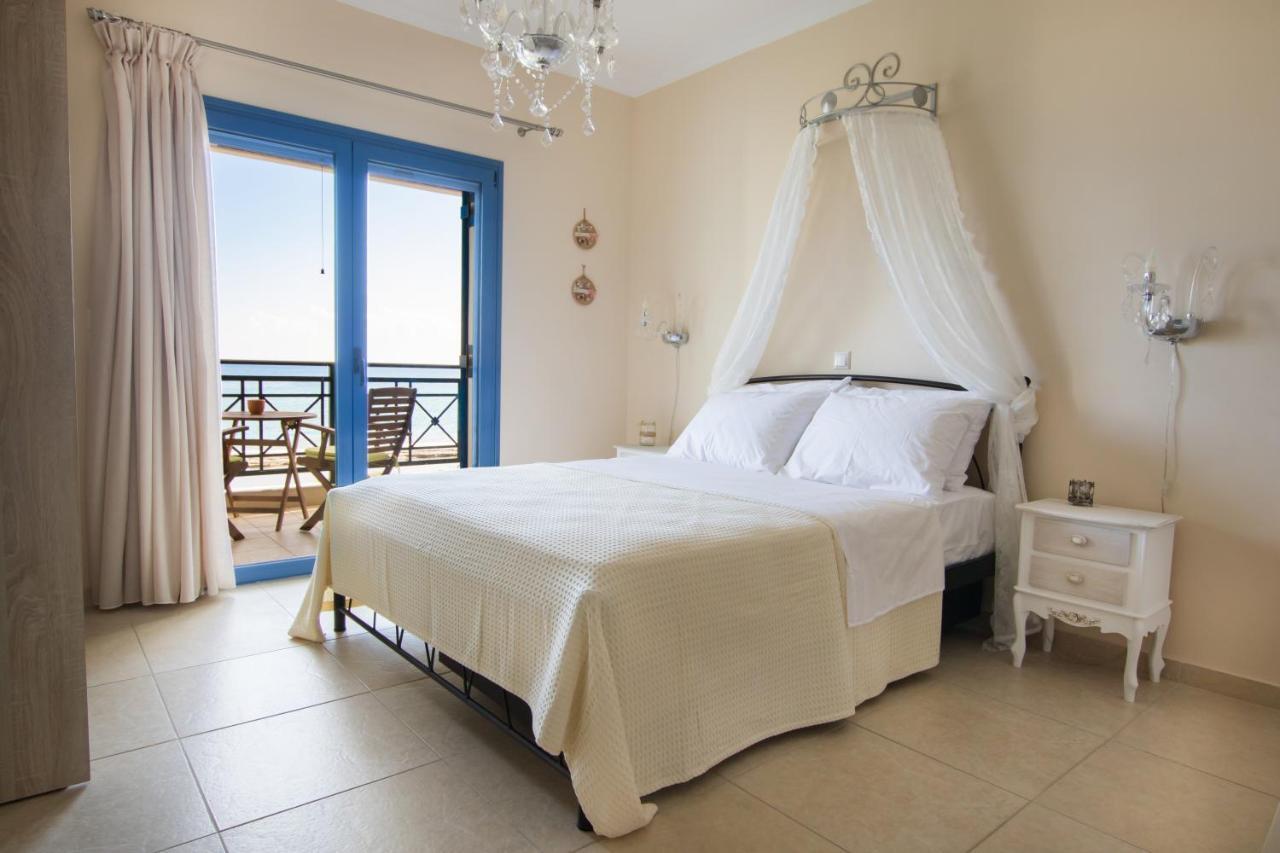 Beachfront Apartments Karpathos Luaran gambar