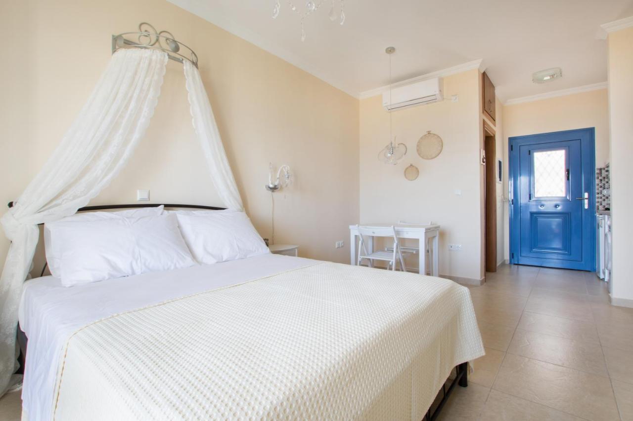 Beachfront Apartments Karpathos Luaran gambar