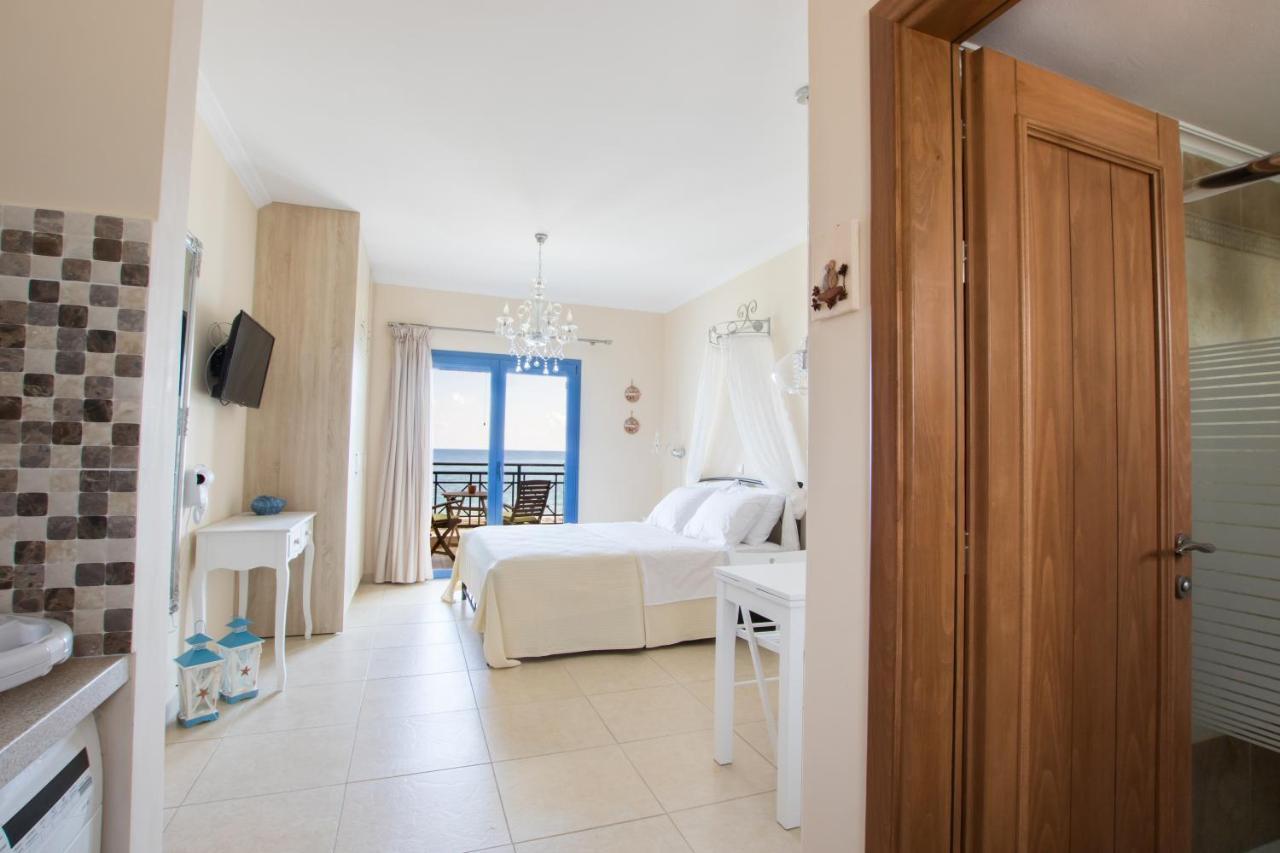 Beachfront Apartments Karpathos Luaran gambar